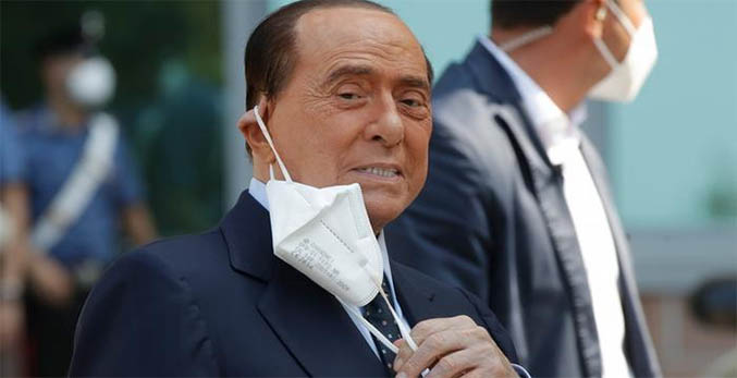 Silvio Berlusconi tiene dos días hospitalizado