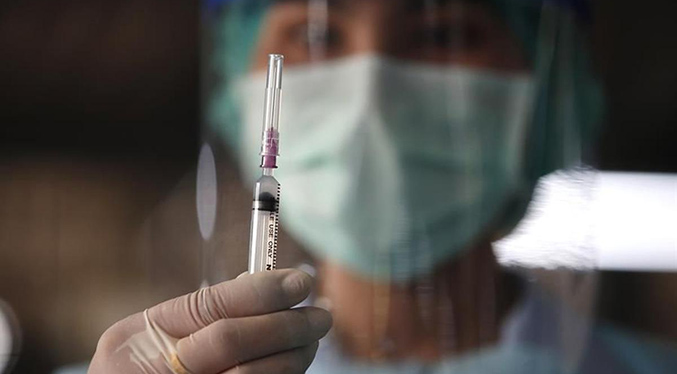 China administra 74,96 millones de dosis de vacunas