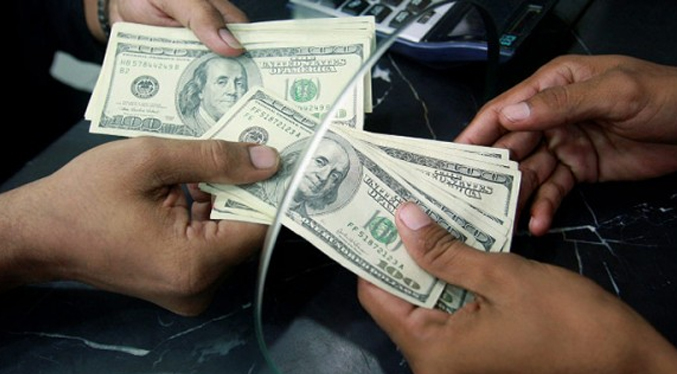 Transacciones con divisas serán solo entre la banca nacional