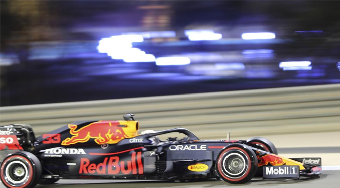 Hamilton y Max Verstappen principales aspirantes Gran Premio de Bahréin