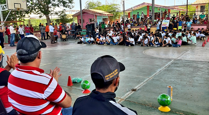 Gobernación inaugura Festival Deportivo Recreacional en Cacique Mara