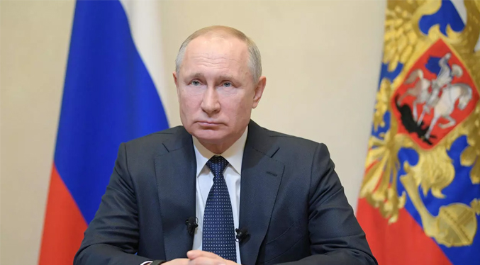 Rusia no revelará el nombre de vacuna que recibirá Putin