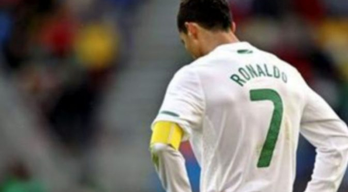 Así es el enojo de Cristiano Ronaldo por un gol anulado que le daba la victoria a Portugal