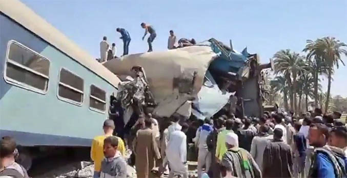 Egipto: Choque de dos trenes deja 32 muertos y 66 heridos
