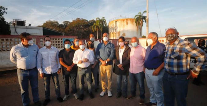 Líderes de oposición desde ‘Planta C’ denuncian colapso del servicio de agua