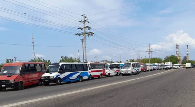 Sector transporte reclama despacho de combustible en el Zulia