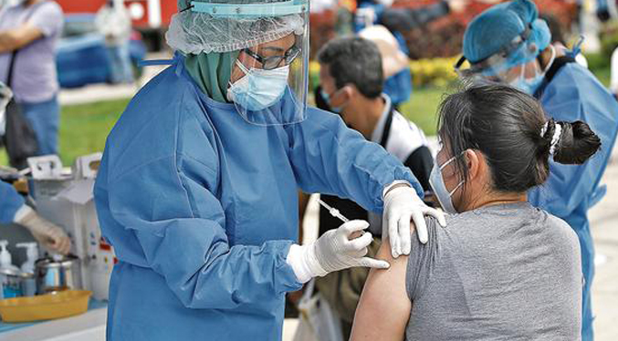 Venezolanos serán vacunados en Perú