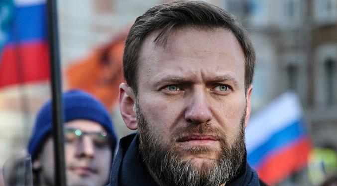 El líder opositor ruso Alexéi Navalny abandona la huelga de hambre