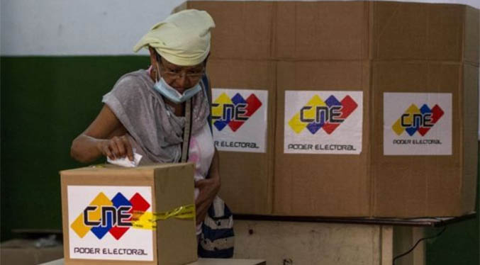 Mayoría opositora pide negociar para llegar a unas «elecciones libres»