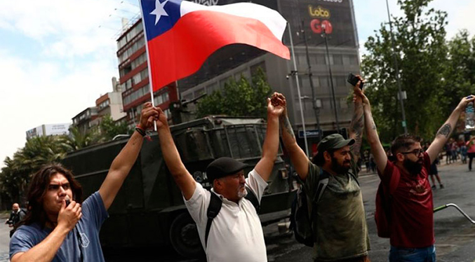 Registran protestas y disturbios en Chile