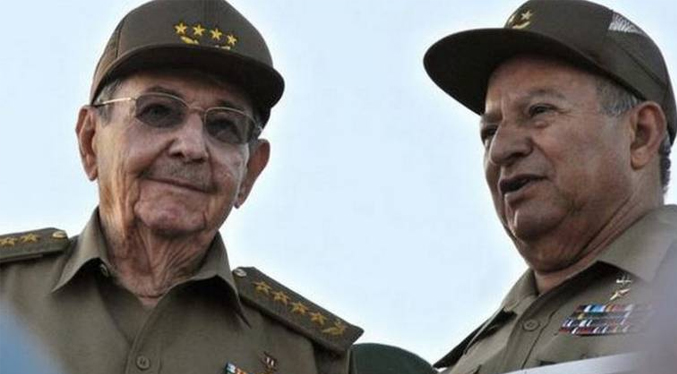 Cuba designa a un veterano general como Ministro de la Defensa