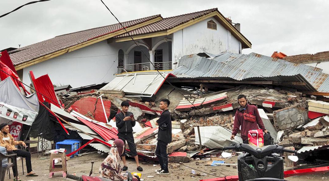 Registran un terremoto de magnitud 6,0 frente a las costas de Indonesia