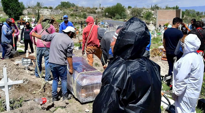 Pandemia contabiliza 2.853.908 muertos en el mundo