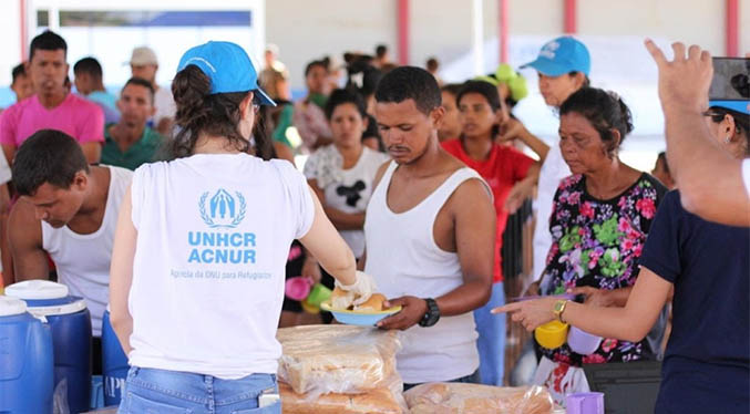 Acnur pide que se garantice el acceso a vacunas para los refugiados