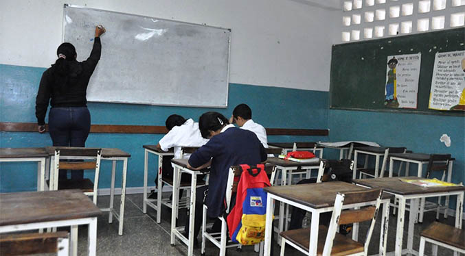 Colegios privados insisten en retorno seguro a las aulas