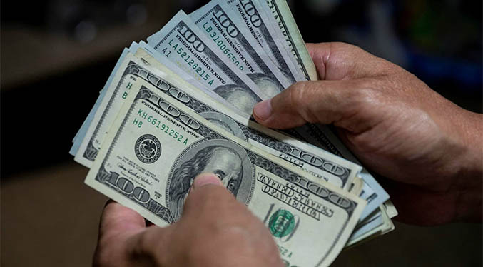 Economista: Salario de $ 300 no podría pagar la cesta básica