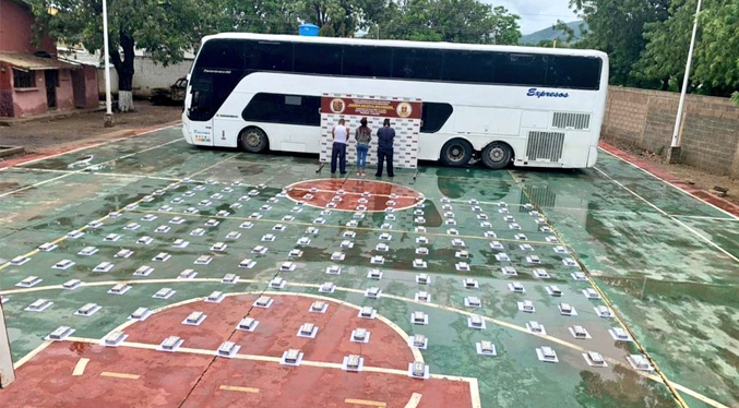 GNB incauta 175 panelas de cocaína ocultas en un autobús expreso en Lara