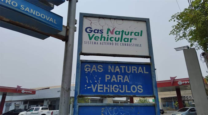 Prieto anuncia instalación de sistema de gas a vehículos en Zulia