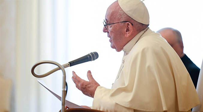 Papa Francisco: Necesitamos una vacunación solidaria, financiada con justicia