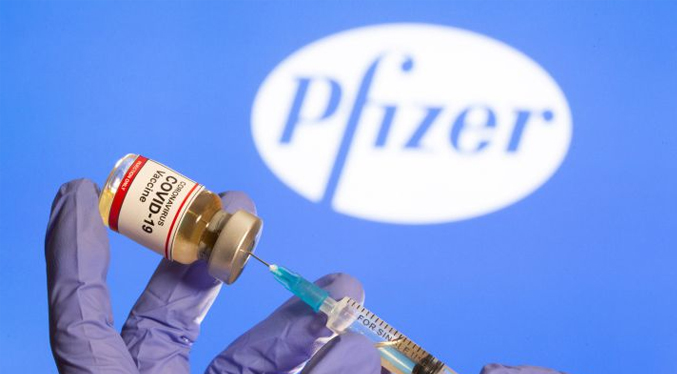 Pfizer aseguró que «probablemente» sea necesaria una tercera dosis de refuerzo de la vacuna