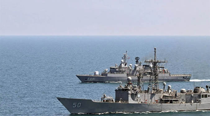 Rusia hace maniobras navales de envergadura en el mar Negro