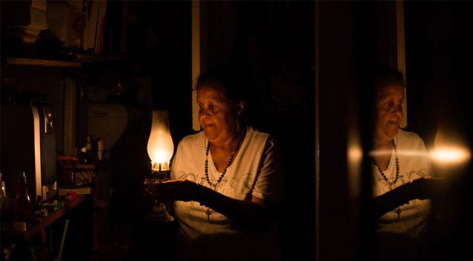 El 70 % de los venezolanos sufre una o más variaciones de voltaje durante el día