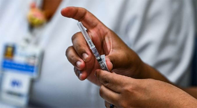 Pfizer detecta vacunas falsas contra la COVID-19 en México y Polonia