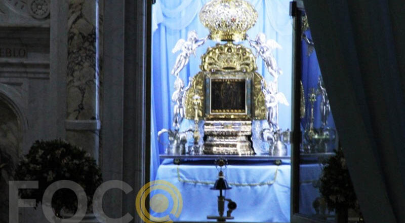 Aplausos, alegría y fe: Así se vivió la llegada de la reliquia de José Gregorio Hernández a Maracaibo (Fotos y Videos)