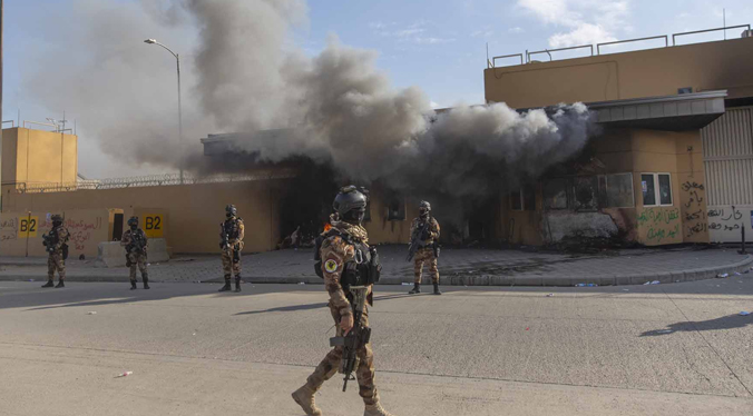 Un cohete impacta la sección militar del aeropuerto de Bagdad