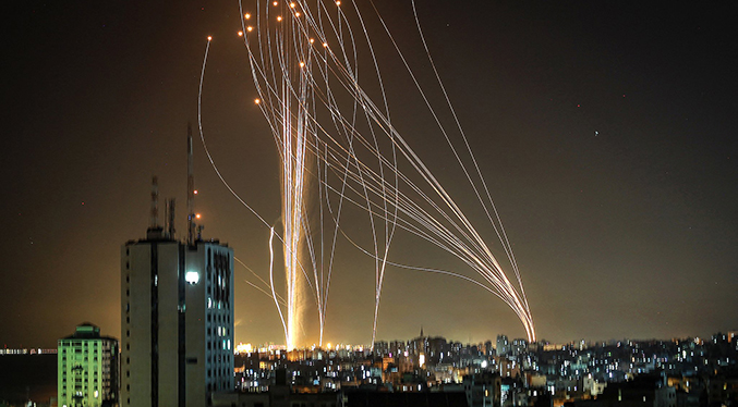 Decenas de cohetes caen en Tel Aviv por parte de Hamás