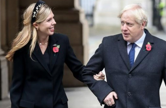 Boris Johnson contrae matrimonio en secreto con su prometida Carrie Symonds