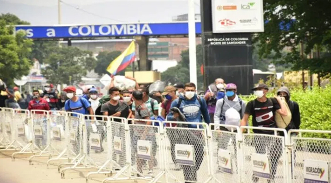 Colombia espera regularizar a 800 mil venezolanos este año