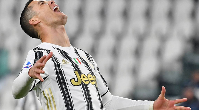 Cristiano Ronaldo evita con doblete un revés al Juventus