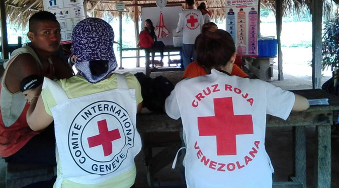 Disidentes de las FARC piden mediación de la Cruz Roja para entregar a militares venezolanos