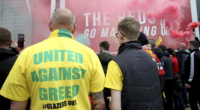 Primer arresto tras protestas en estadio de Man United