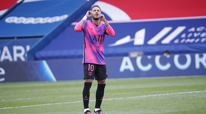 Neymar dio triunfo importante al París Saint Germain