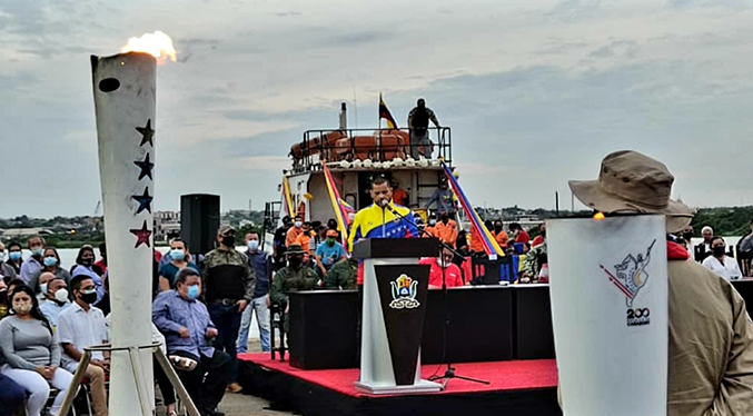 Gobernador Omar Prieto recibe Antorcha Libertaria en acto conmemorativo al Bicentenario