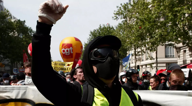 Manifestaciones en Paris deja 34 detenciones