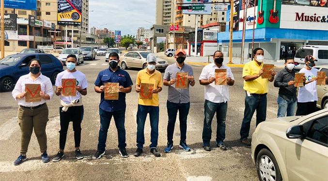 Protestan para exigir vacunas contra el COVID-19 en Maracaibo