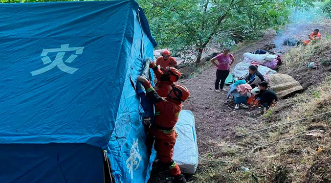 Eleva a tres muertos y 27 heridos por Sismo en China