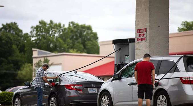 La escasez de combustible se agudiza en EEUU tras ciberataque