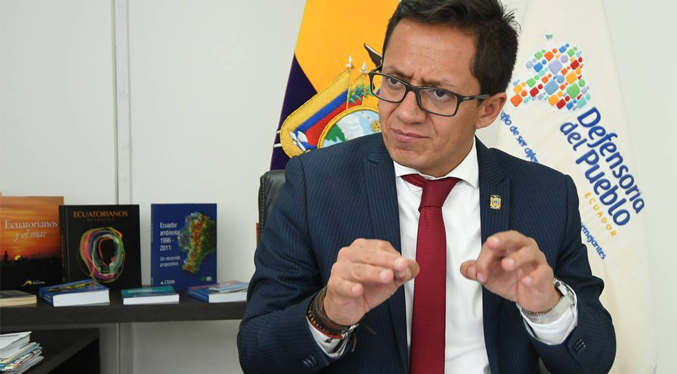 Defensor del Pueblo de Ecuador es detenido por presunto delito de abuso sexual