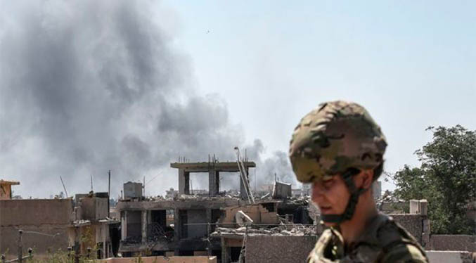 Impactan dos cohetes dentro de una base militar de EEUU en Irak