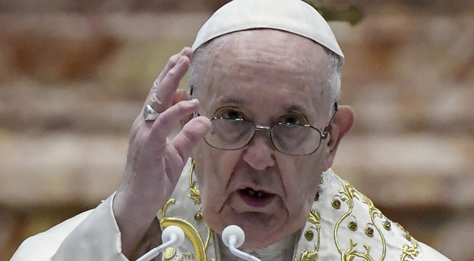 El Papa pide trabajo para las mujeres y los jóvenes para que no tengan que emigrar