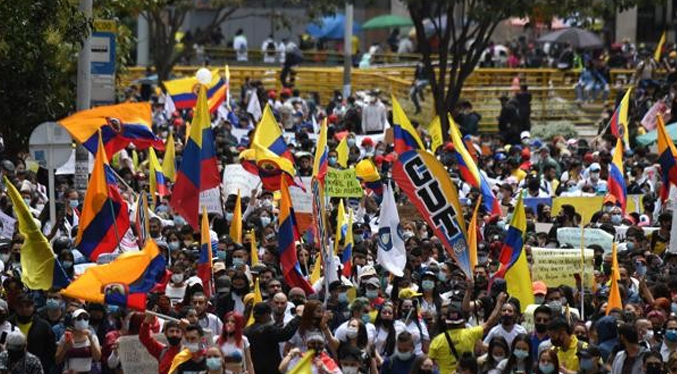 Convocan a una «gran movilización» en Colombia el 19 de mayo