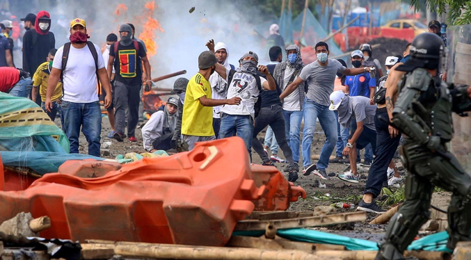 Manifestaciones en Colombia dejan 31 personas fallecidas