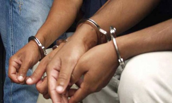 Aprehenden a tres adolescentes que extorsionaban para el “Yiyi” en La Cañada de Urdaneta