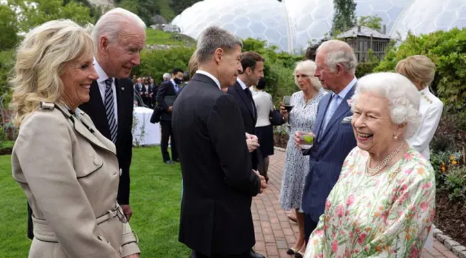 La reina Isabel II recibirá este domingo a los Biden