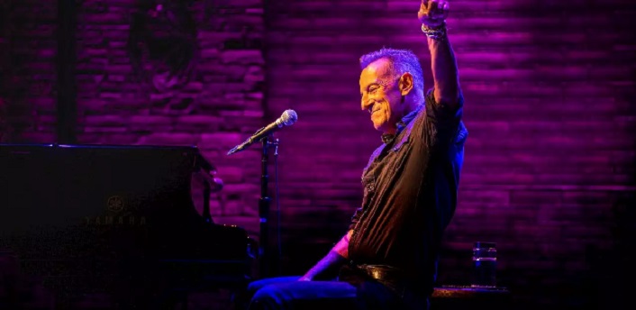 Bruce Springsteen inaugura el retorno de los espectáculos a Broadway