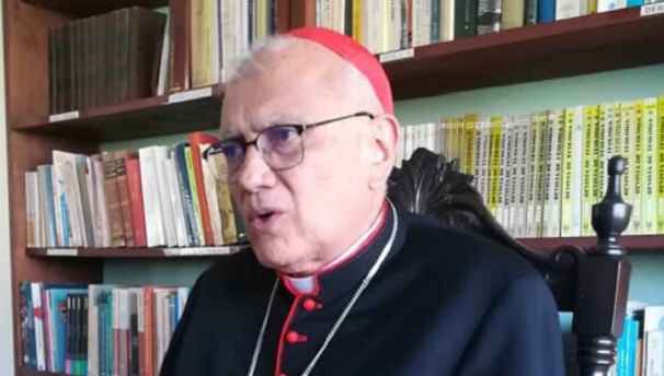 Cardenal Porras insiste en no politizar la vacunación